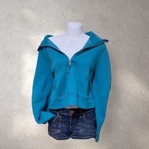 Lululemon Teal Quarter Zip Sweatshirt